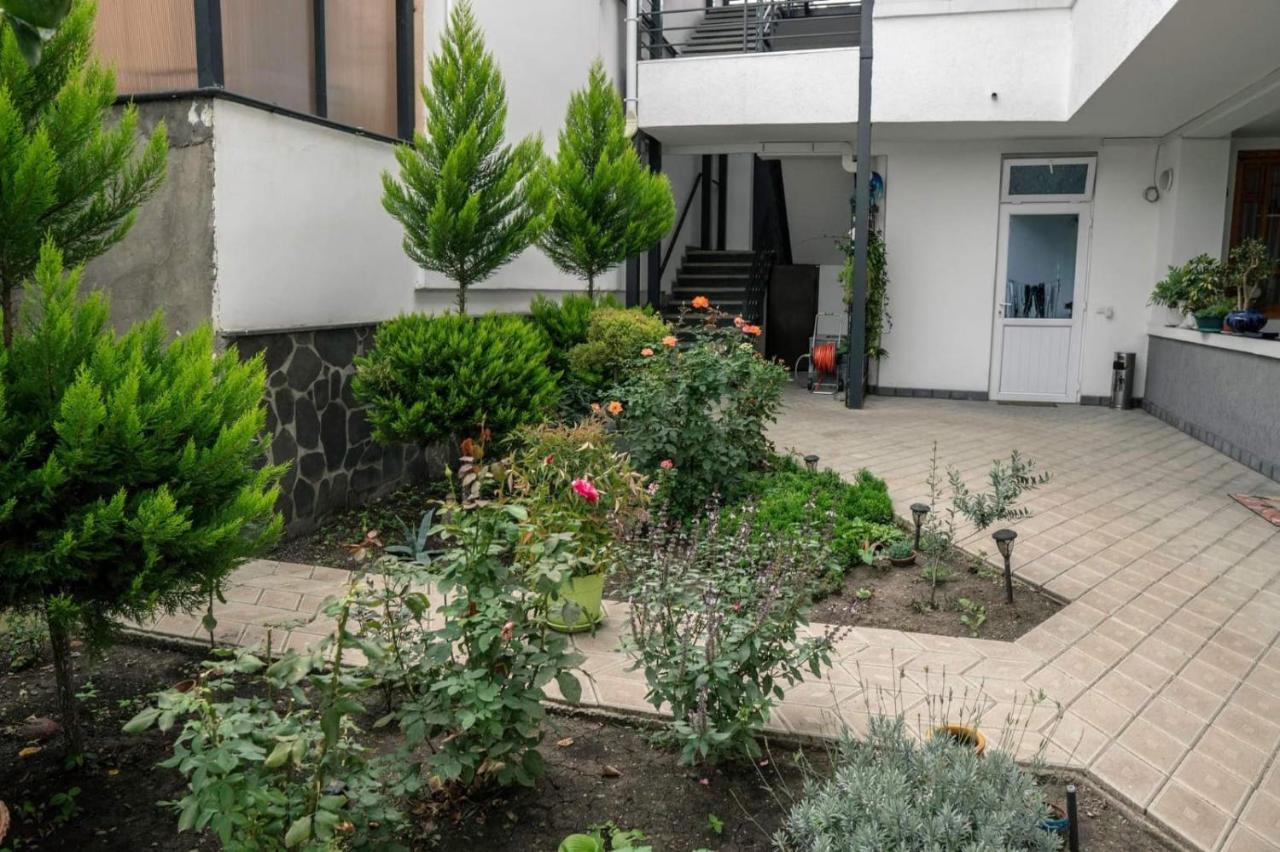 Westay Hotel Tiflis Dış mekan fotoğraf