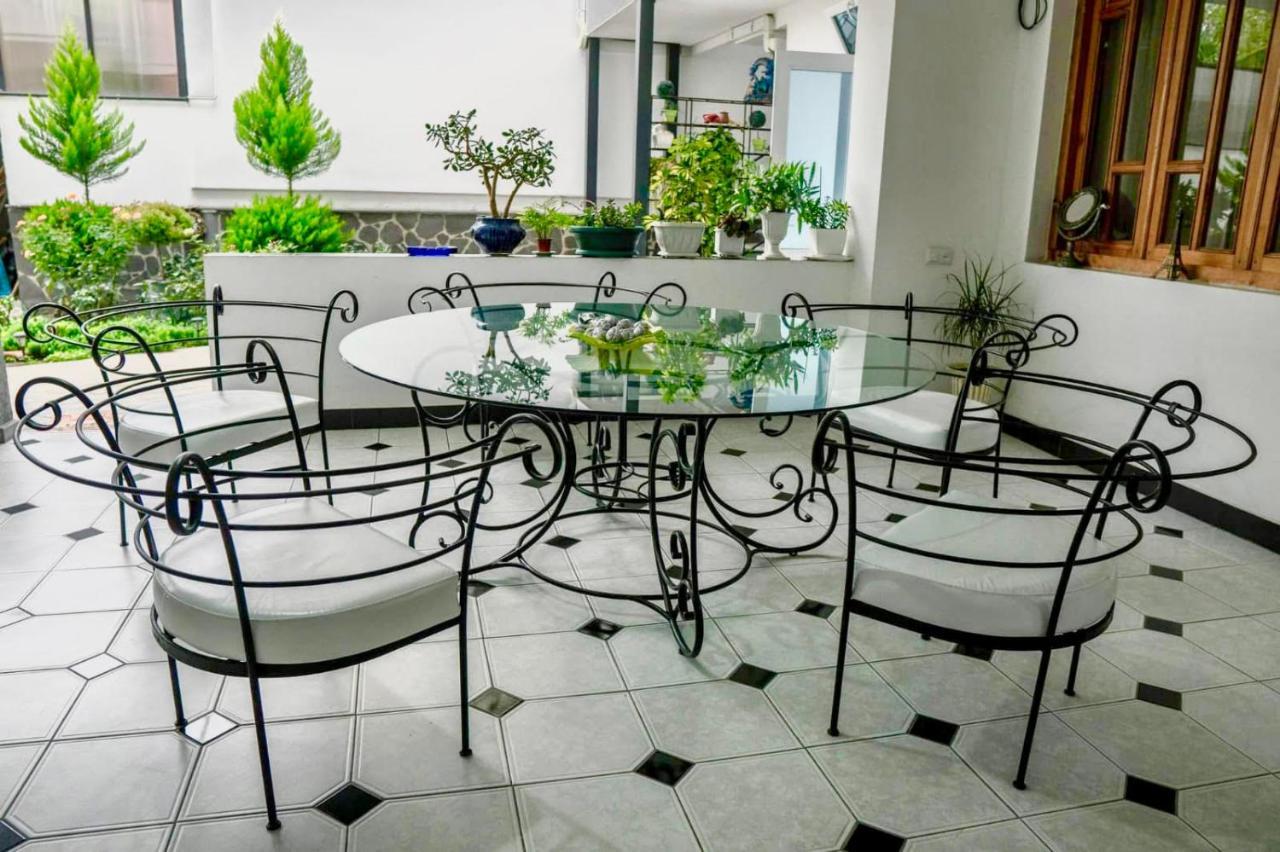 Westay Hotel Tiflis Dış mekan fotoğraf