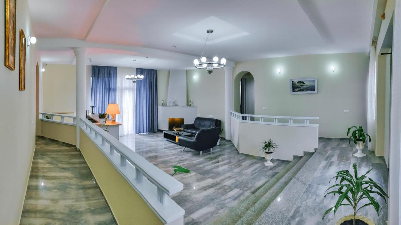 Westay Hotel Tiflis Dış mekan fotoğraf