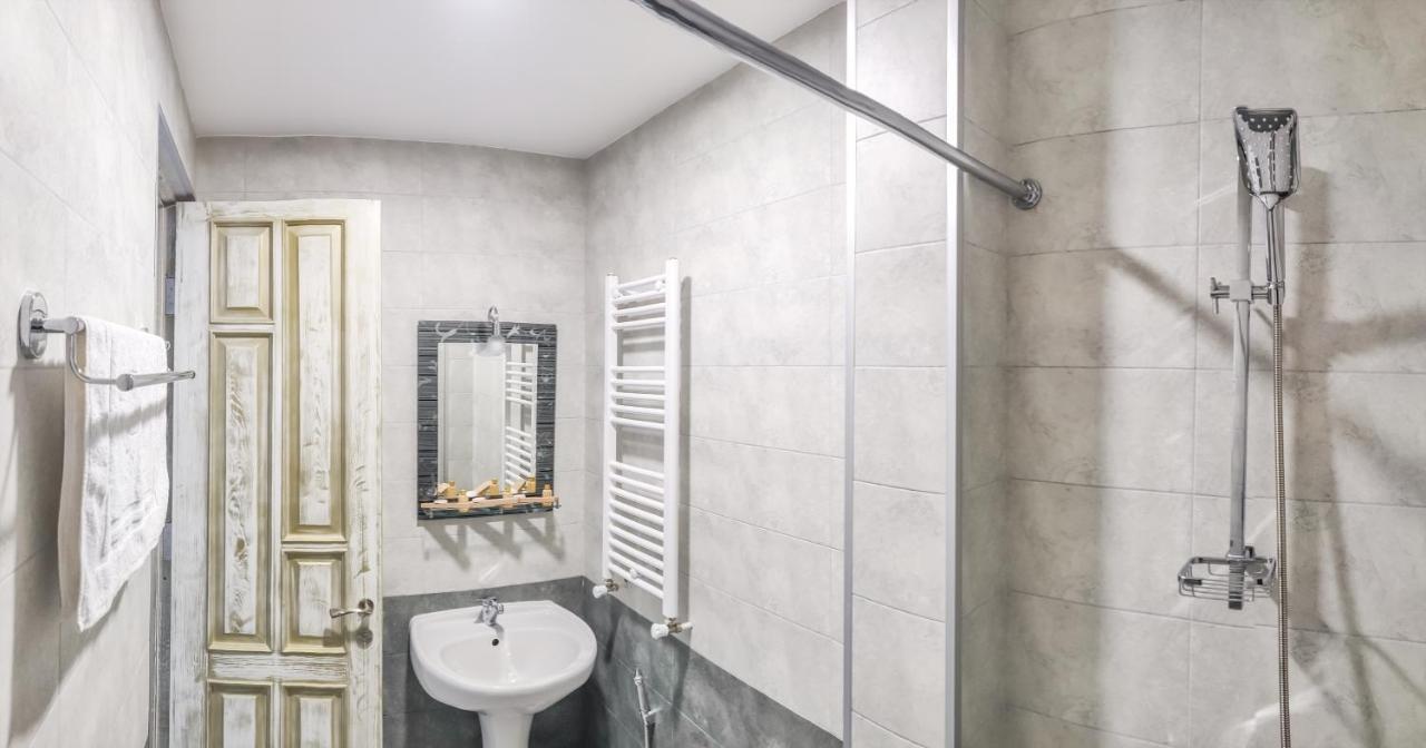 Westay Hotel Tiflis Dış mekan fotoğraf