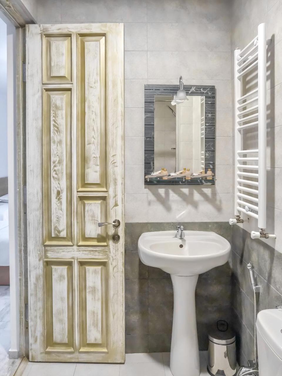 Westay Hotel Tiflis Dış mekan fotoğraf